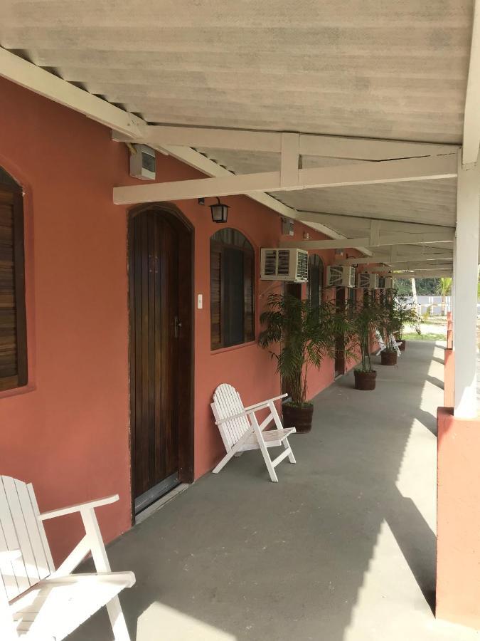 Iate Clube Rio Verde - Ilha Comprida Cananéia Exterior photo
